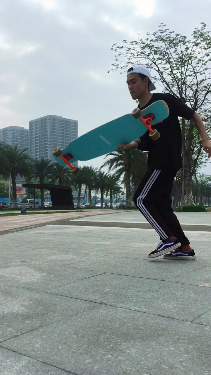 长板#来一段滑板手捉板吧,不知道喜欢不
