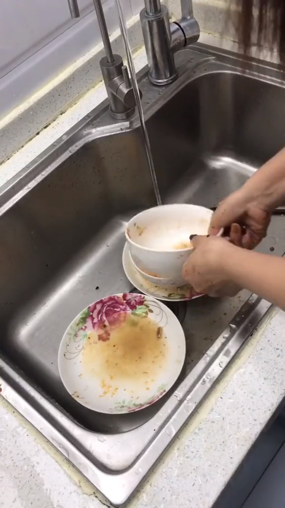 过年油水大,刷锅洗碗太累人,做个刷碗神器方便做家务