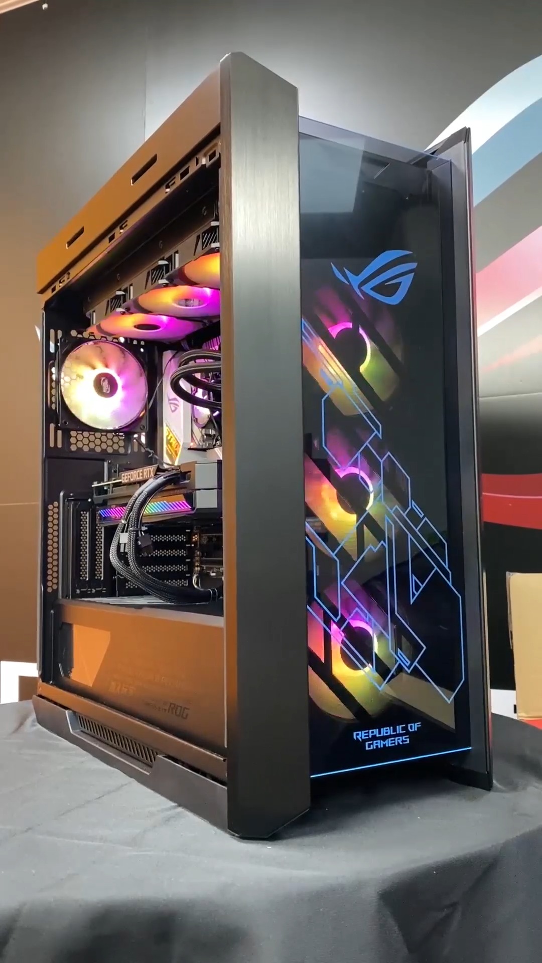 粉丝留言想看 这样的主机你喜欢吗#组装电脑 #华硕rog全家桶华硕rog