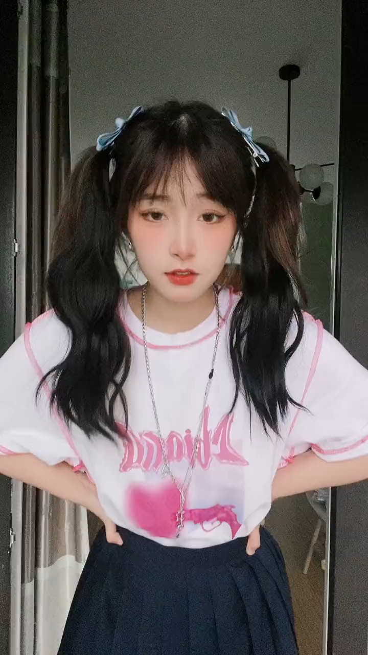 双马尾弹力摇