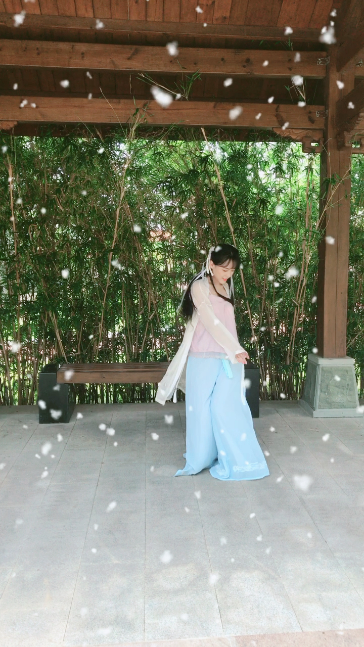 啦啦啦,芙蓉雨的第四段~刘珂矣的歌都超好听的!