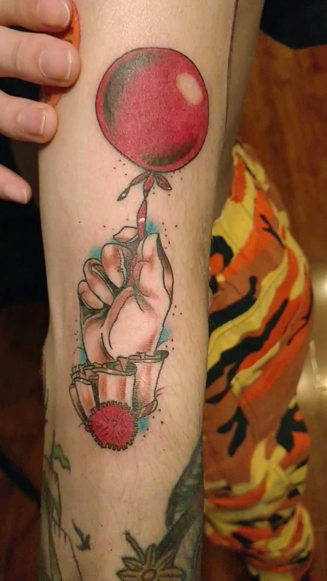 在重庆这个两个纹身一共600元,如果大家觉得还行,就支持一下.谢谢.