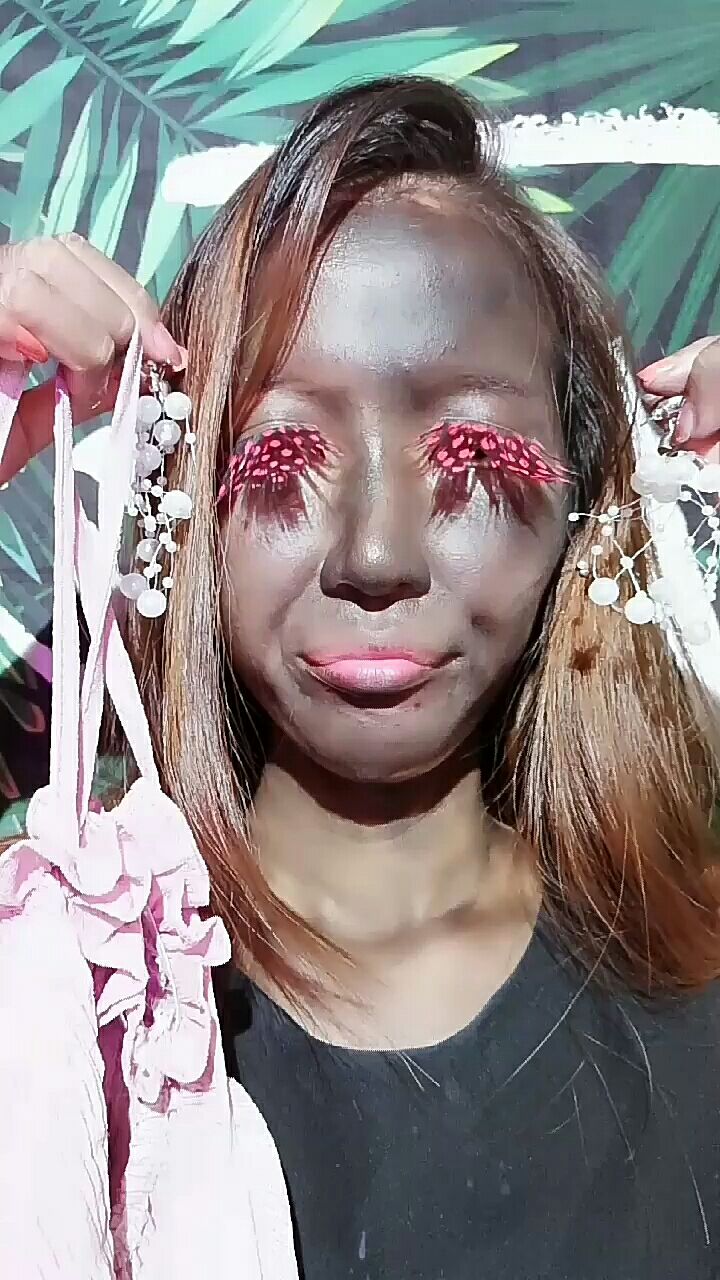 丑女 相亲被嫌弃丑又黑  化完妆变脸倒追