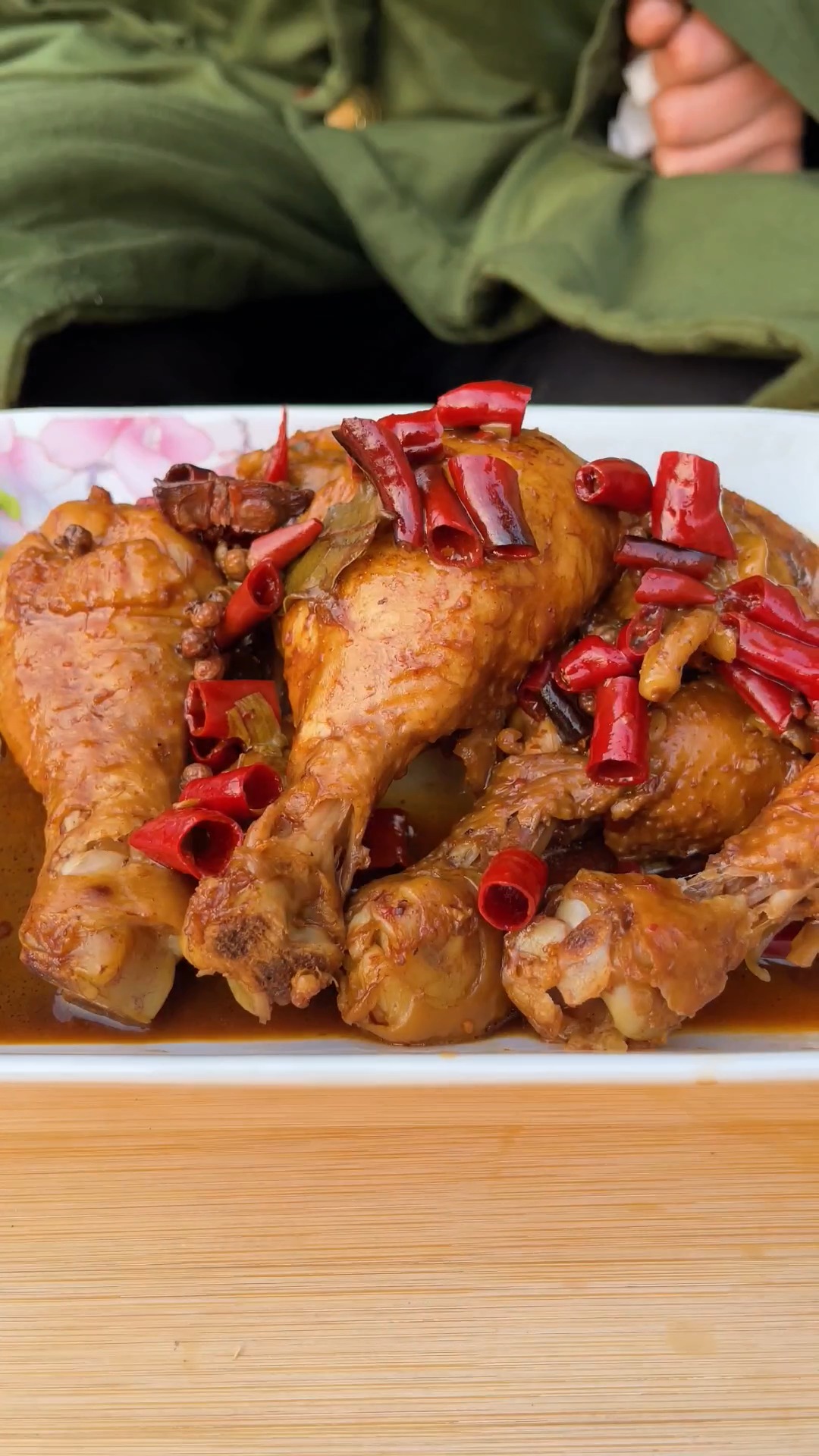 美食   自制卤麻辣鸡腿,你学会了吗?