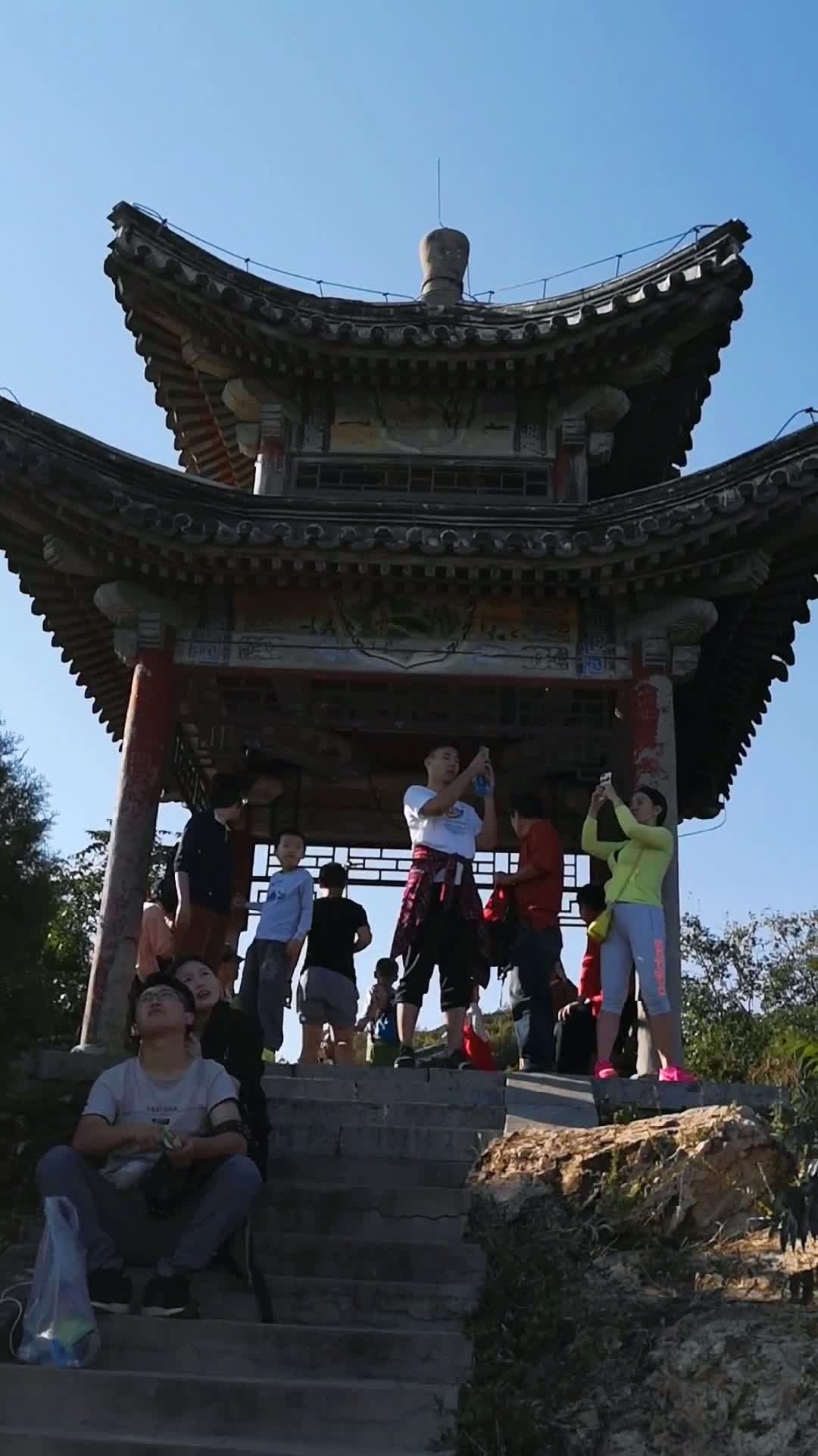 红螺寺中天门俯瞰怀柔城