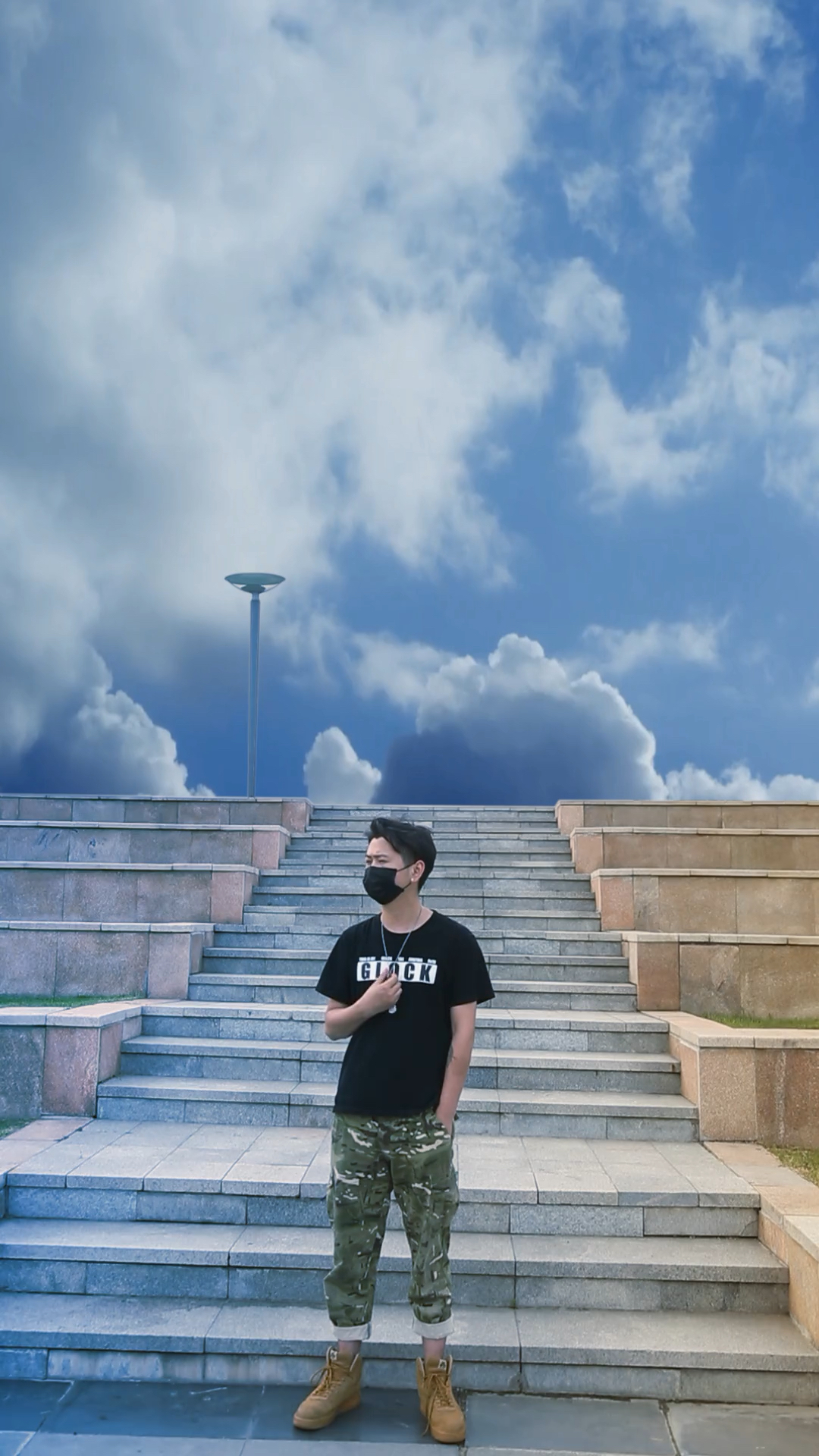 看到这个风景自拍了一下,小伙伴们感觉怎样,心情很好👍