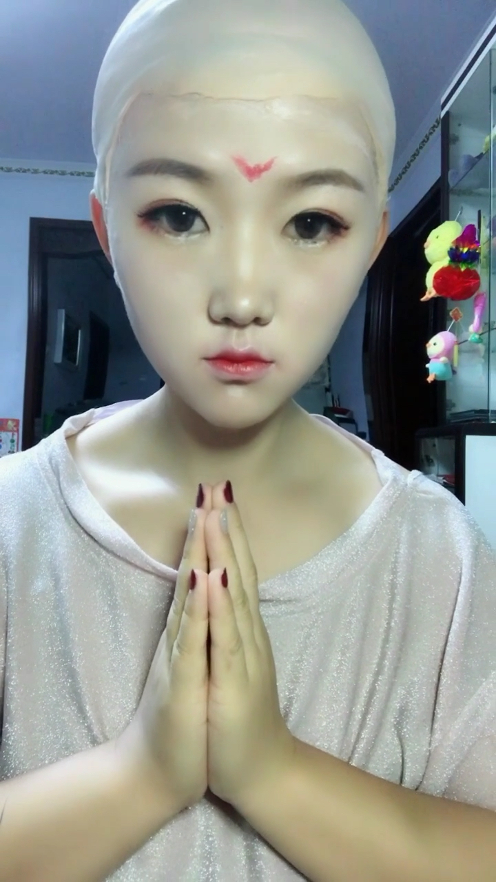 大揭秘9215全网最美女和尚揭秘失传已久的易容术