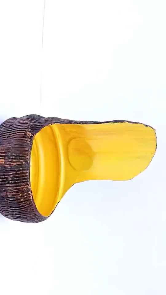 教你用矿泉水瓶做一个手机支架!