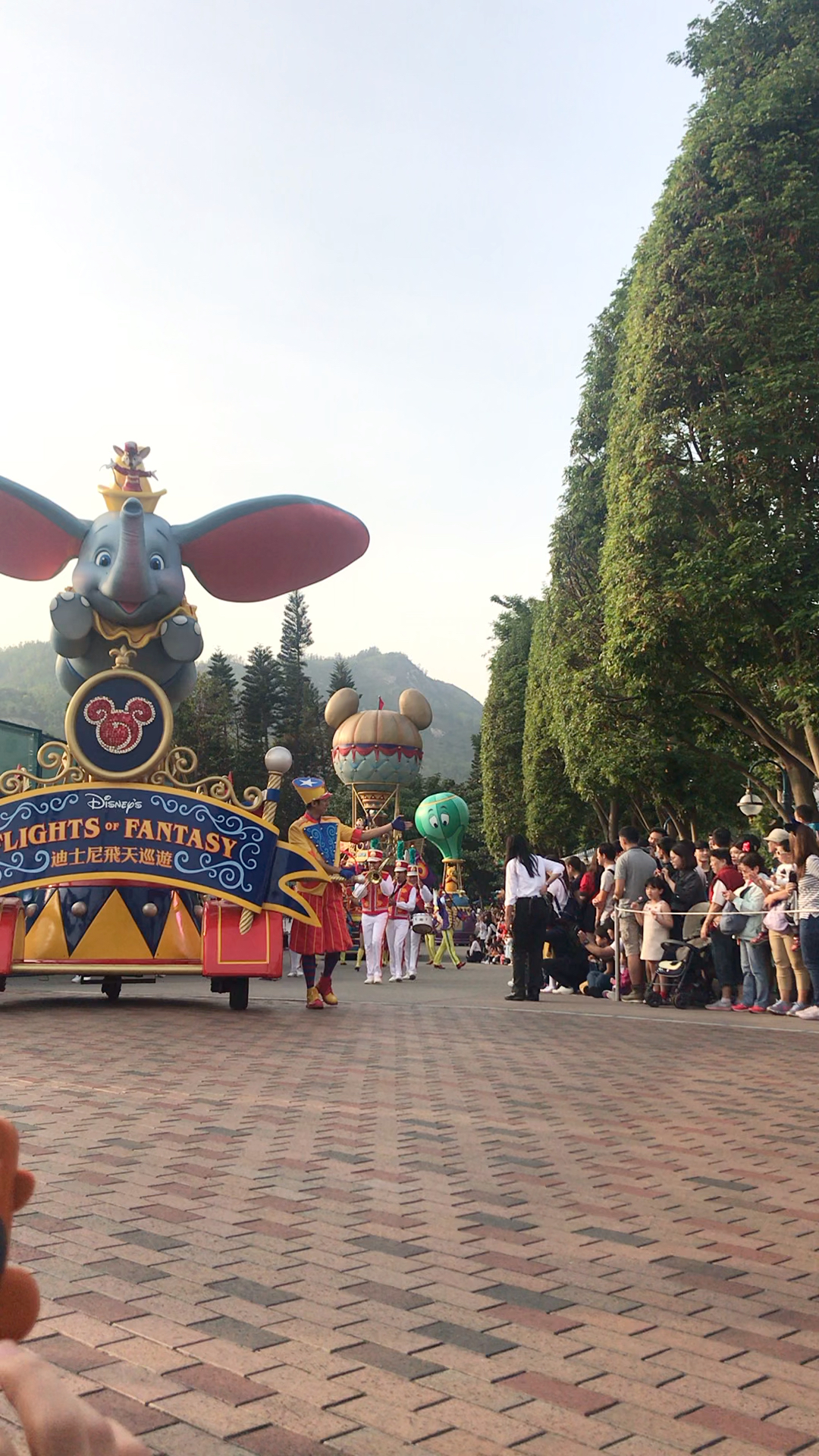 香港迪士尼飞天巡游图片