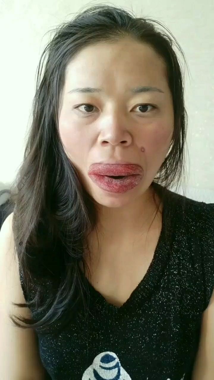 大嘴丑女出门前vs大嘴丑女出门后