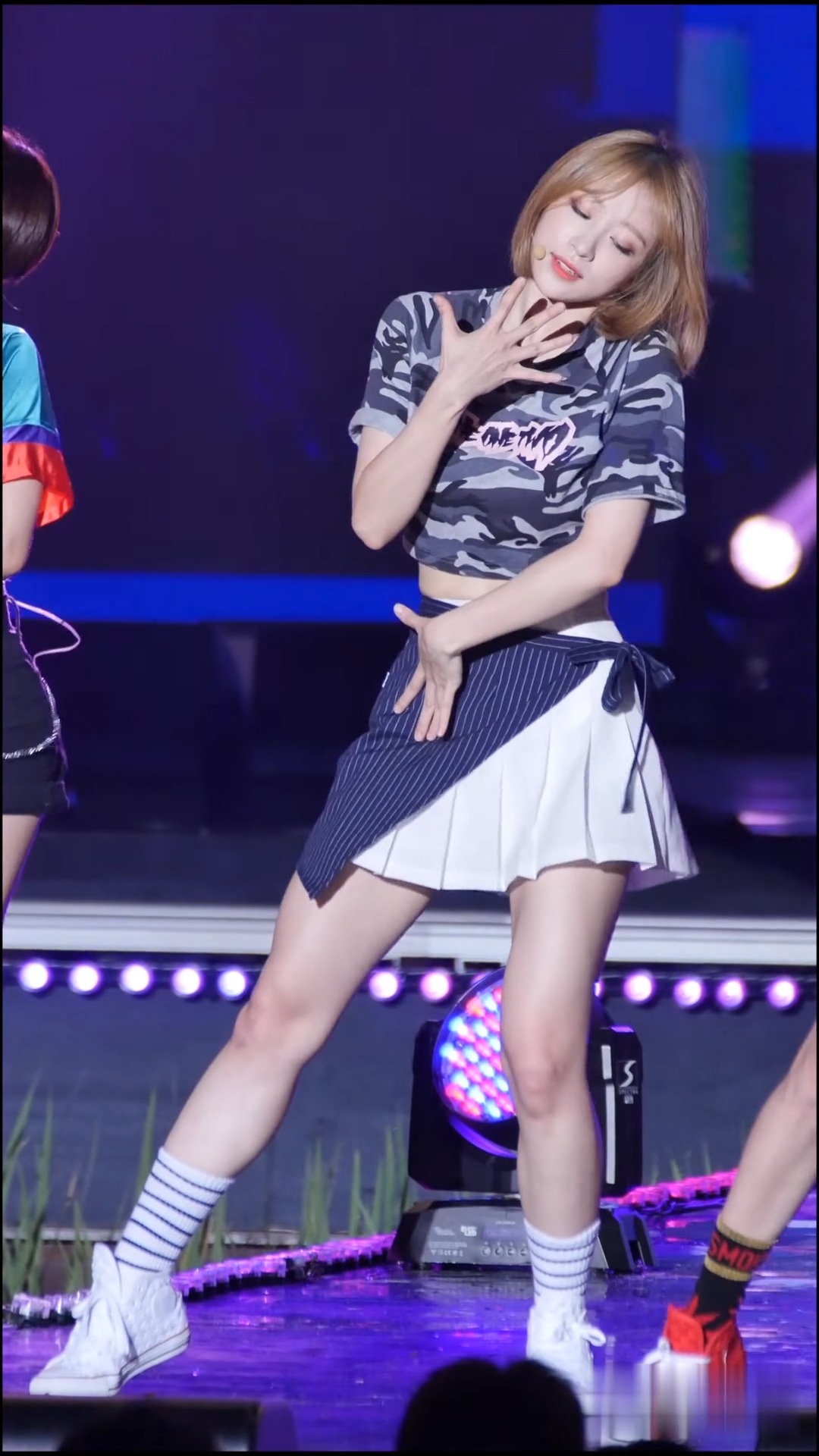 热舞 #长腿女神 #大长腿 #女团 #韩国女团 #美女热舞 #丝袜美腿