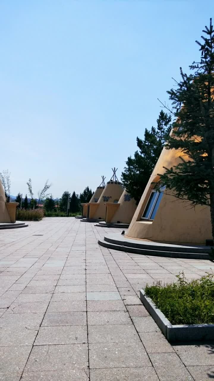 内蒙古鄂伦春阿里河,带你去旅行!这里是鄂伦春的一个团结广场!