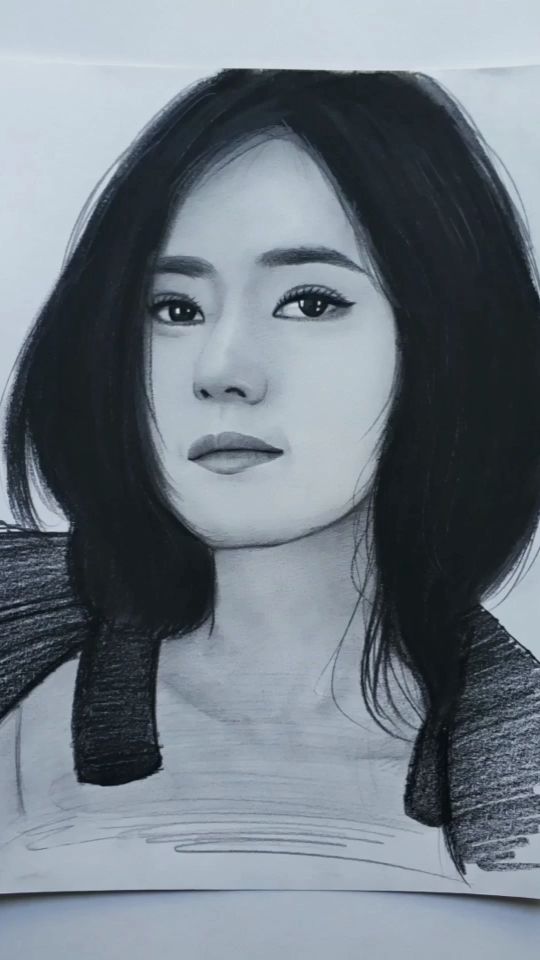 你看的出她是周芷若吗,素描手绘高圆圆