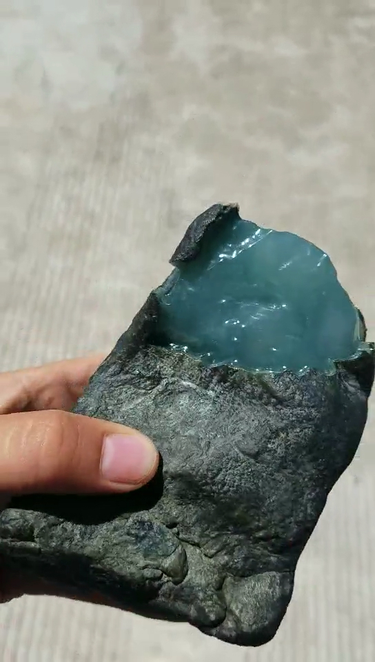 莫西沙冰种翡翠