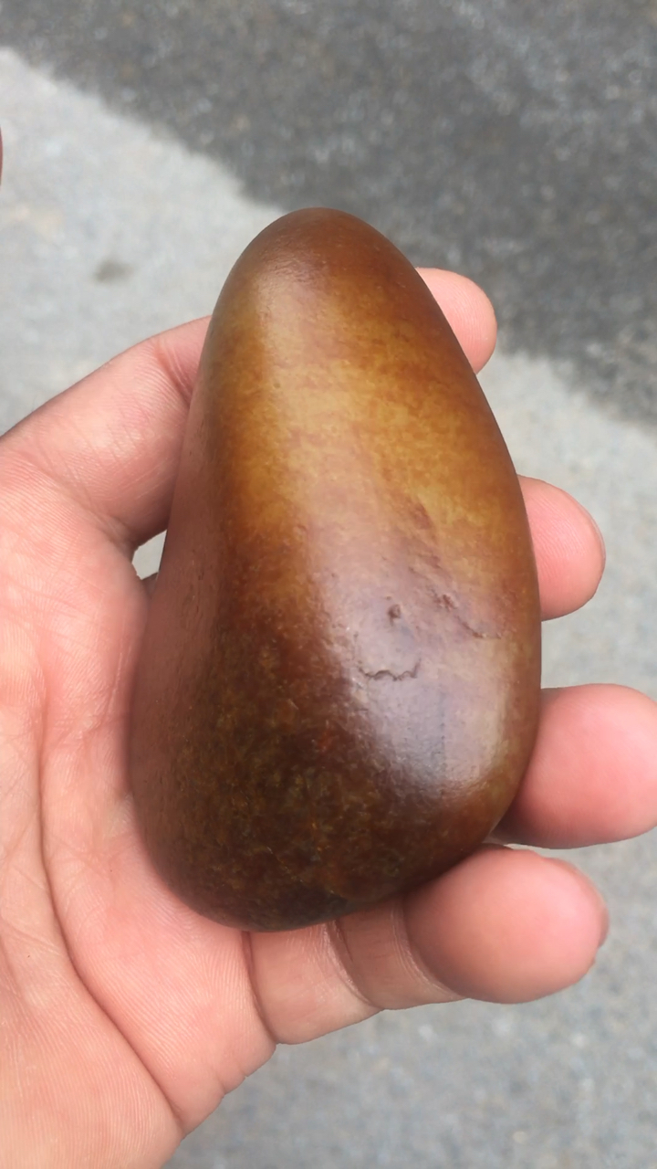 精品和田原石籽料金包玉把件