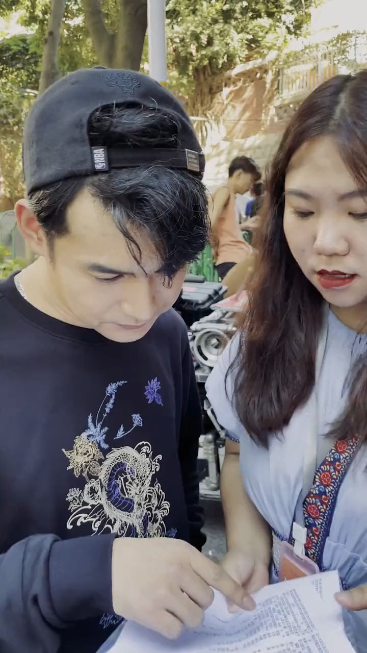 年轻演员不讲戏德那你笑啥阿罗丹笛