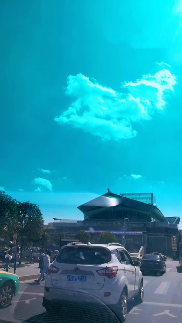珠江源大剧院"弥陀寺"朝拜