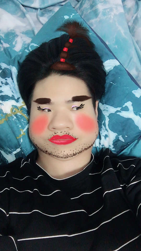 顽皮可以别赛脸 在微视发布了一个超有趣的视频,速来前排围观!