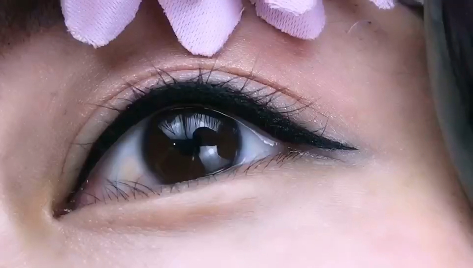 改老式眼线效果图