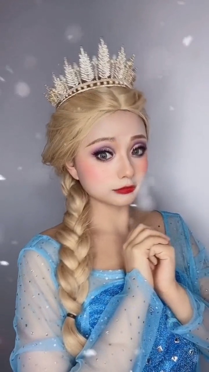 如果你会化妆,你也可以成为艾莎公主.#仿妆