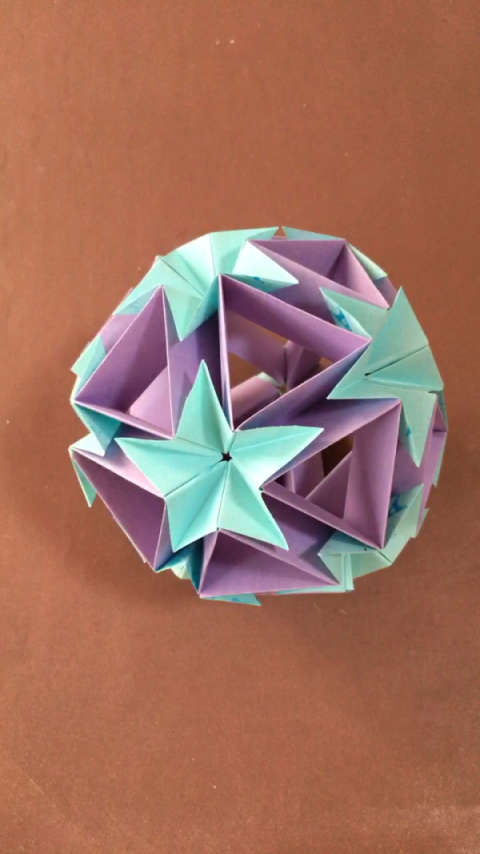 折纸:五角星镂空花球,真的很美哦!