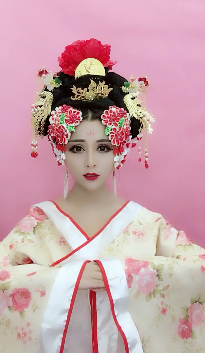 范爷的武则天妆容