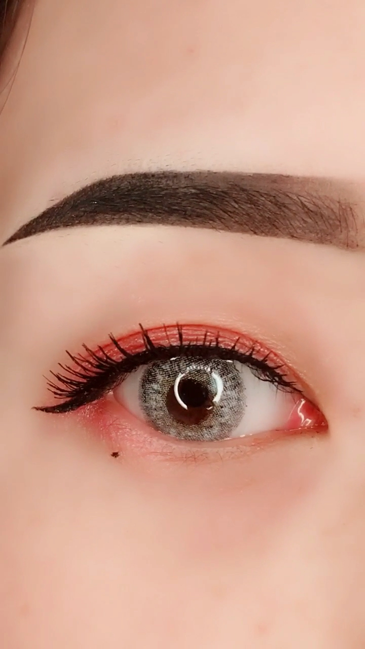 瞬间放大双眼.魅力十足的电眼了解一下.