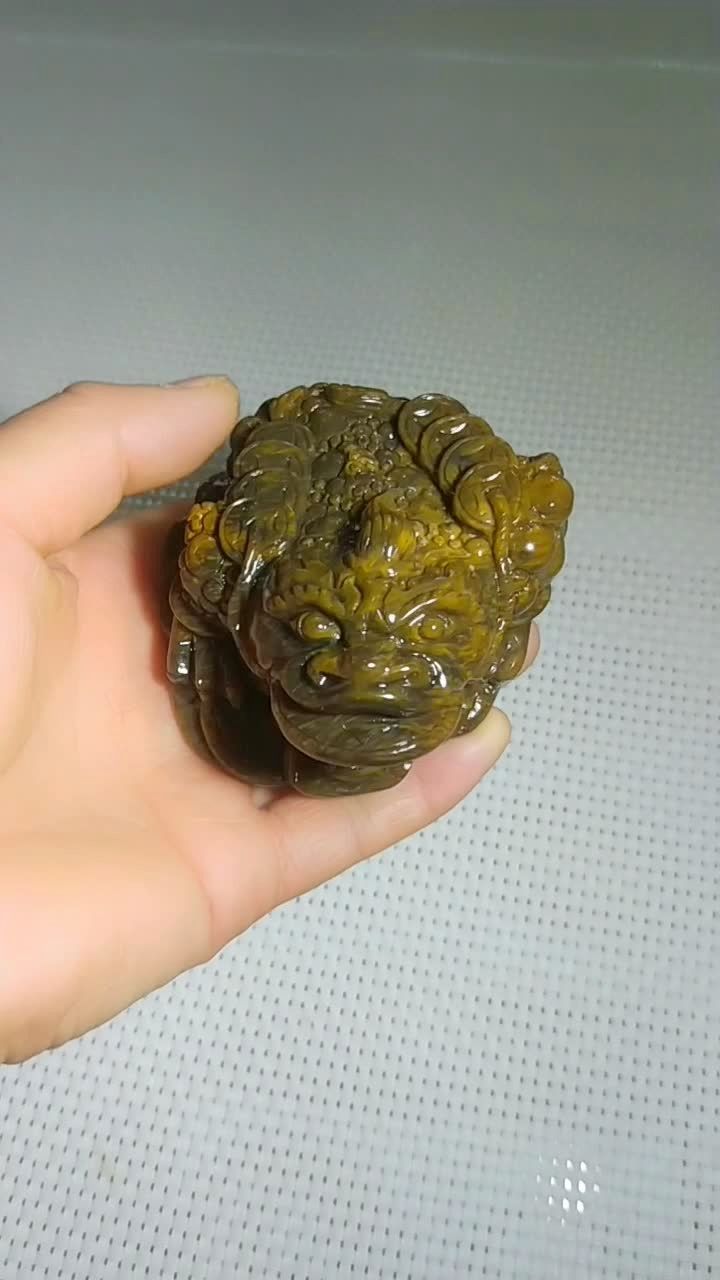 草化玉手工精雕招财三脚金蝉手把件,玉化好,无瑕疵,五大连池石运阁