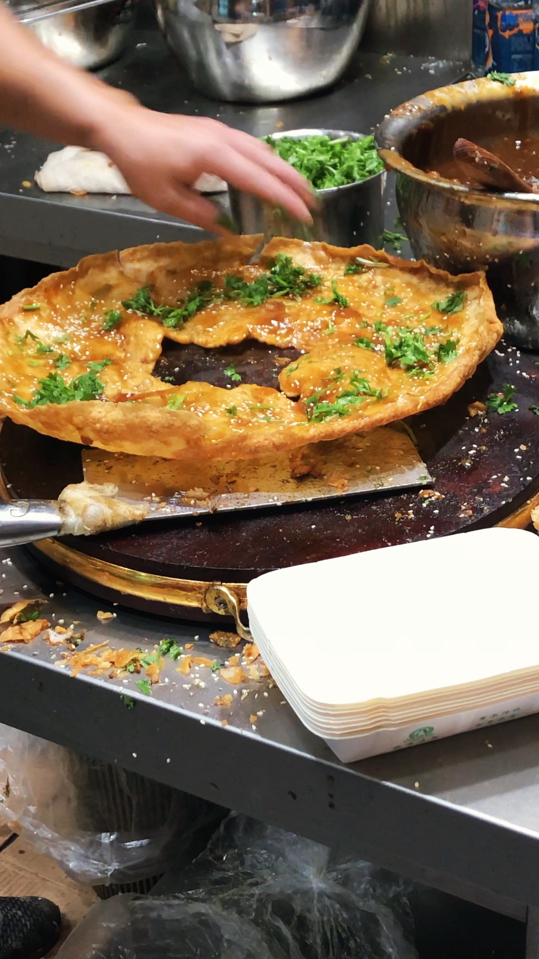 深夜放毒,南京小鱼锅贴,趁热超好吃!