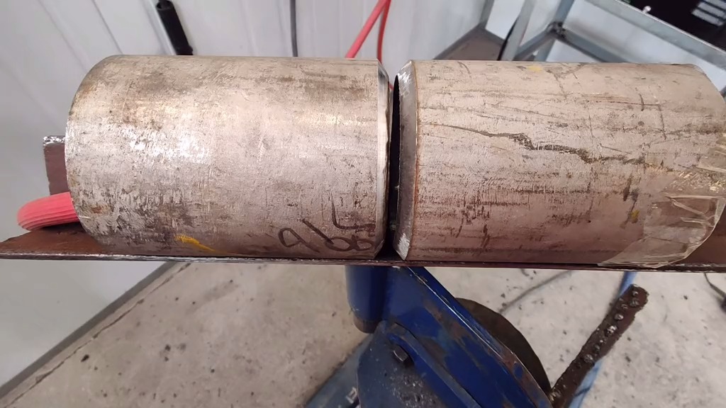 一直不知道白钢管道氩弧焊打底是怎么焊接的,看完以后全明白了