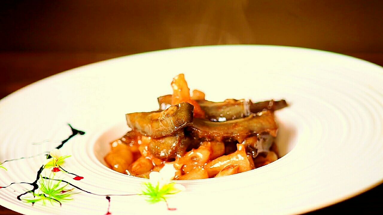 国家级烹饪大师亲自监别的养生美食:海参扒蹄筋,老少咸宜