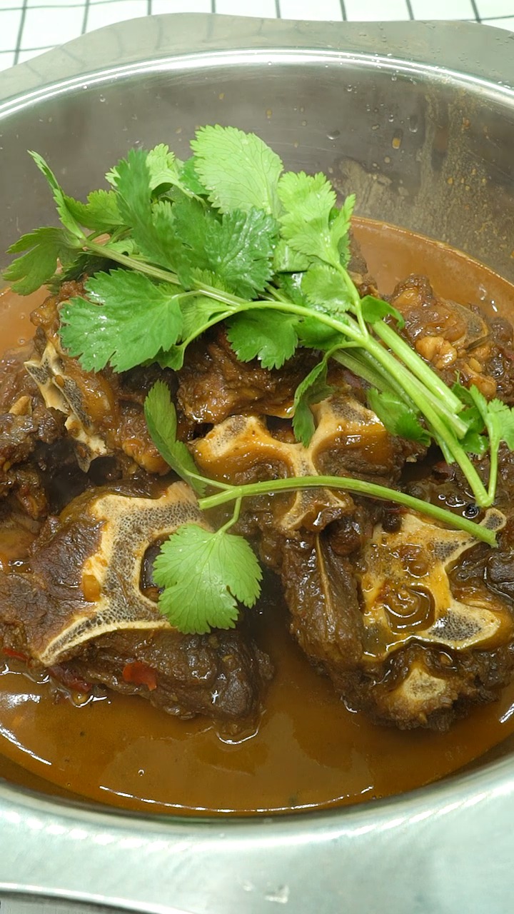 年夜饭之麻辣羊蝎子,跟着老弟这样做,肉质鲜嫩,好吃不膻#美食分享