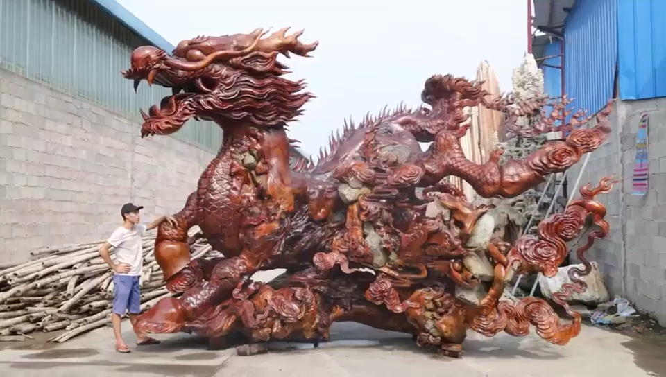 中国最大麒麟根雕
