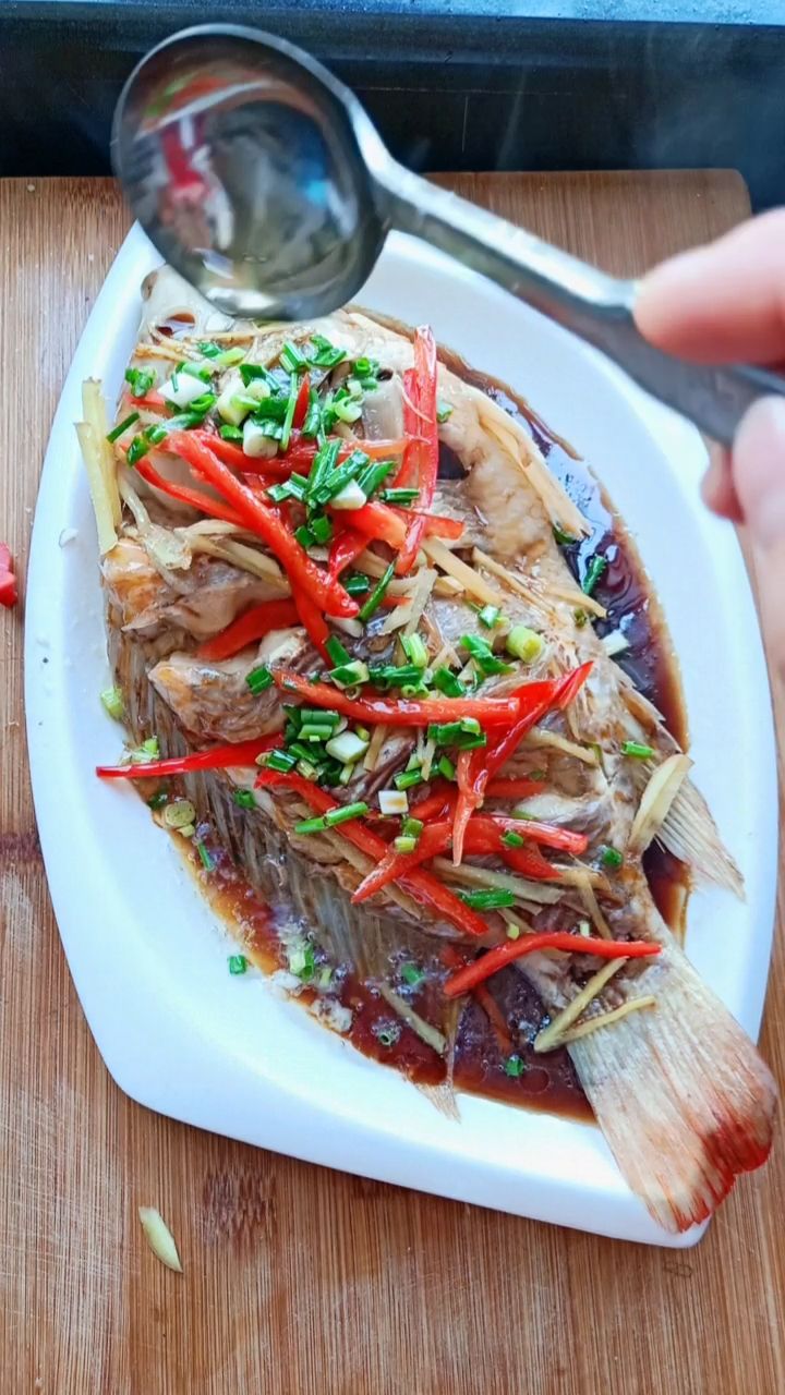 新鲜彩云雕这样做看着有食欲吗?