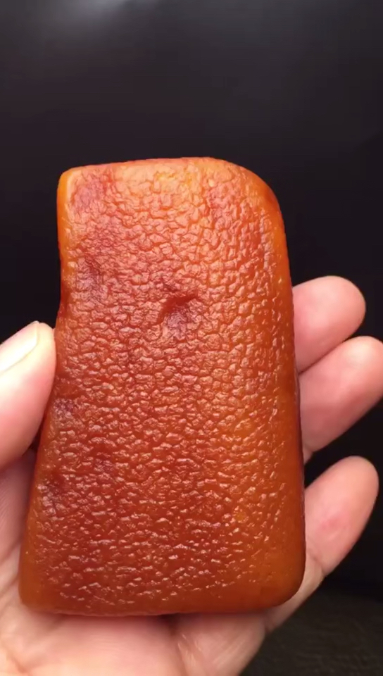天然蜜蜡原石 皮纹靓丽 蜡质浓浓 盘玩佩戴都超赞