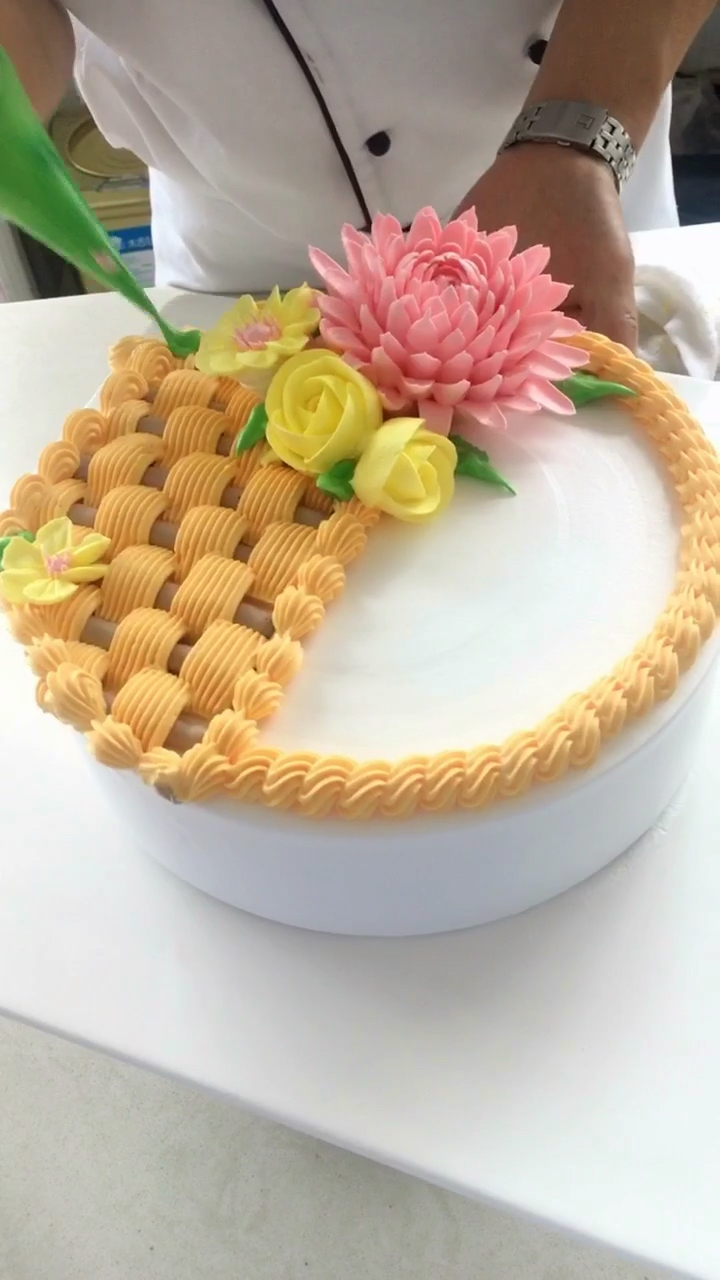 做个花篮蛋糕