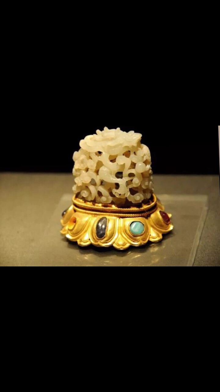 这座墓的主人就是明代的梁庄王.