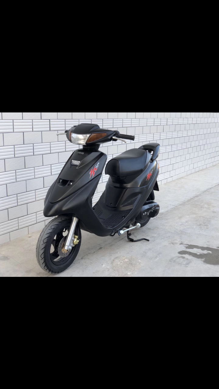 雅马哈zr50 印龙四代 两冲3jk 代步非常适合 经典踏板车