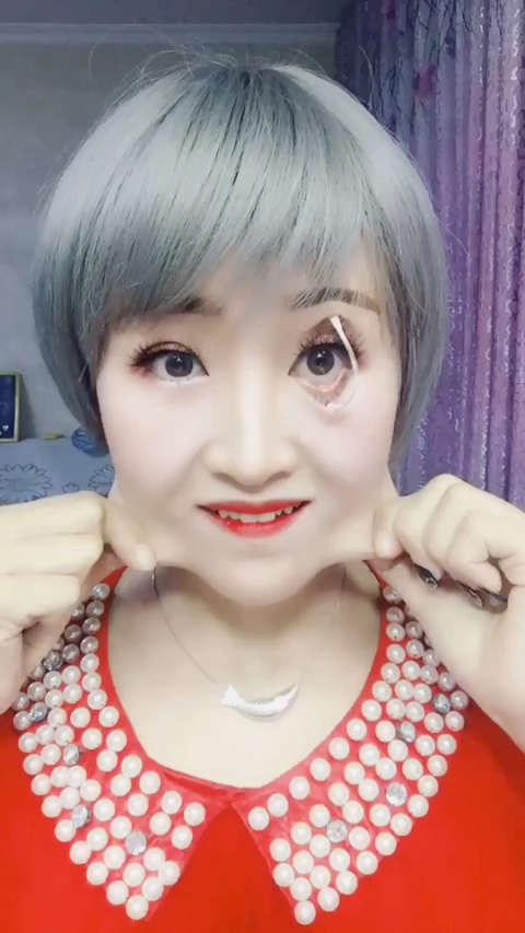 美女卸妆丑爆了