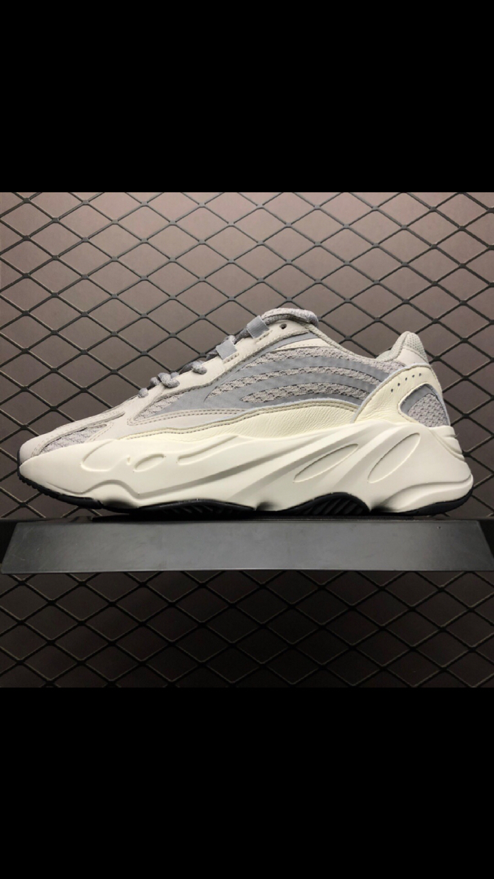 adidas 阿迪达斯 yeezy 椰子 700v2 "static" 灰白反光 ef2829 复古