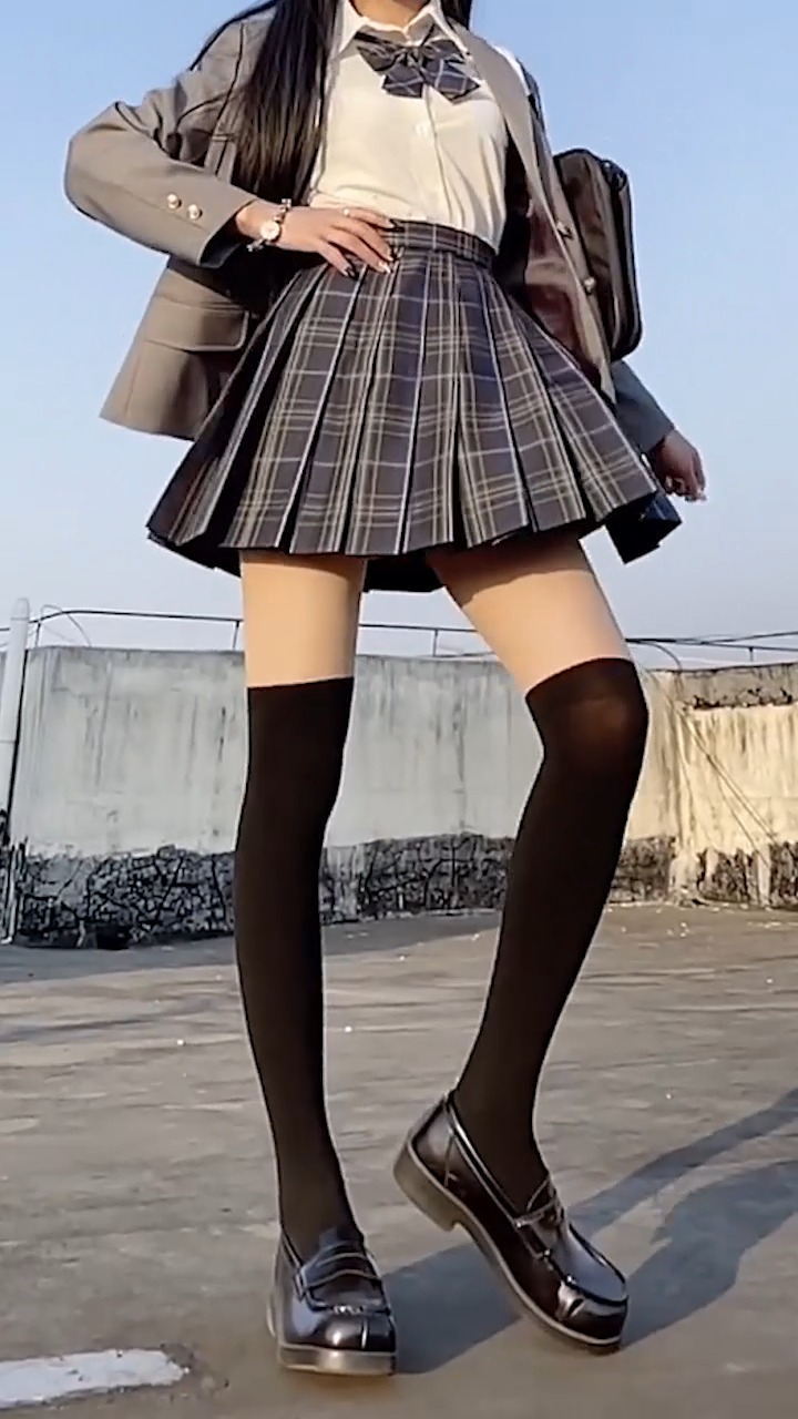 女孩子果然还是穿jk好看.#jk小姐姐