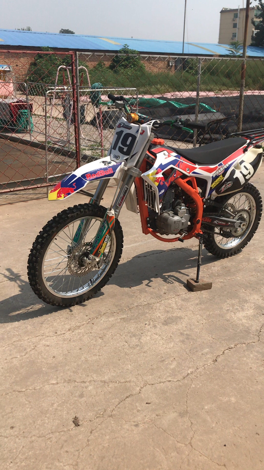 波速尔歼4一台186月出厂!双油箱!林道爽歪歪! 暴力皓月250机器!爽!