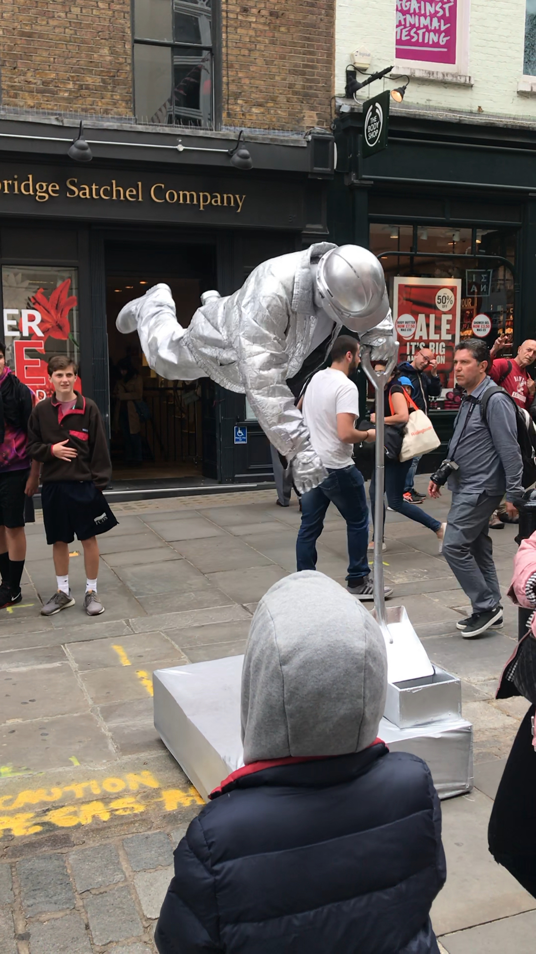 伦敦街的街头艺术家们!