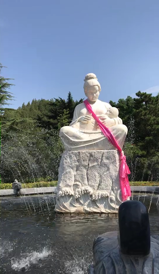 黄河母亲雕像