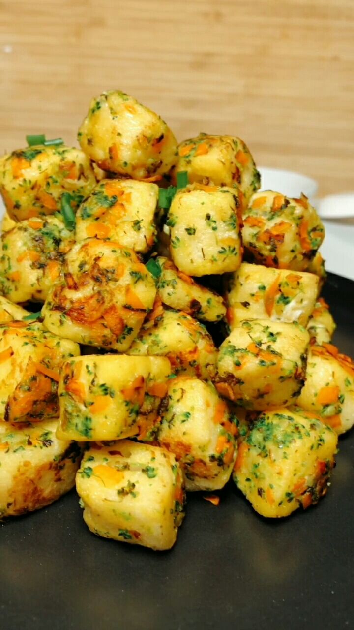 今日美食推荐:三色馒头  宝宝超爱吃