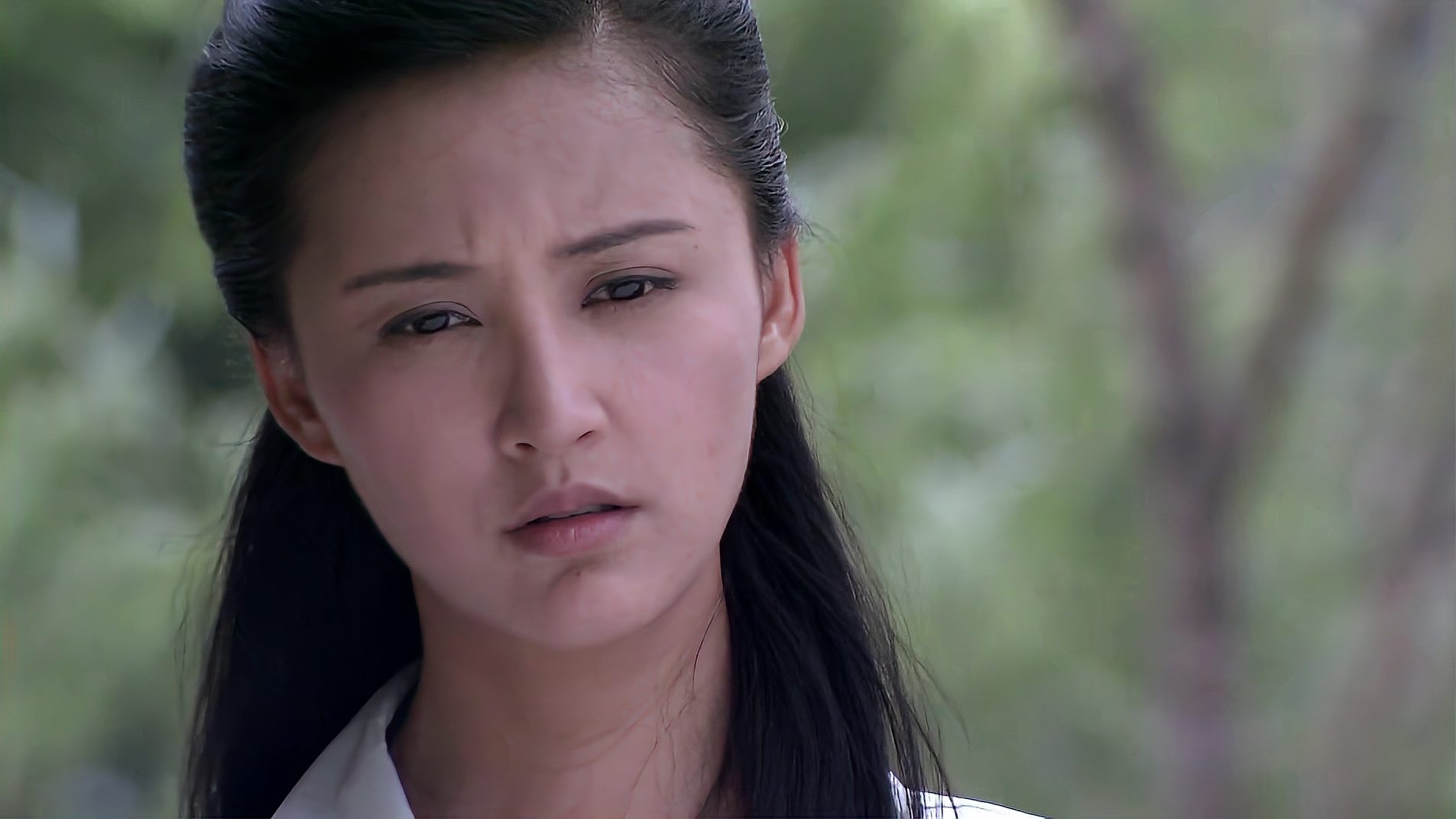 红妆:沈荷很适应在村里的生活,熊尔健又开始搞破坏了