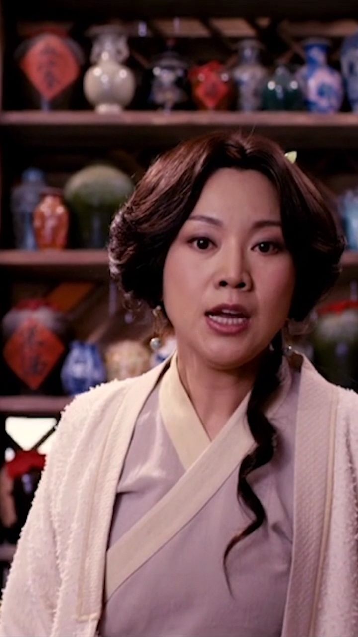 佟湘玉站起来骂房地产开发商,这嘴简直了!