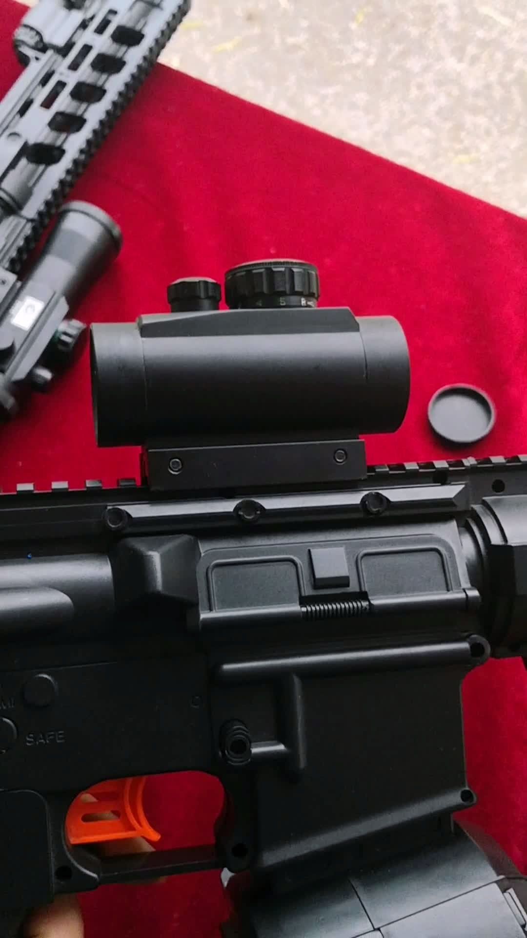 二倍镜瞄准器的真实视角,看你们天天游戏吃鸡,带你们看看真的二倍镜