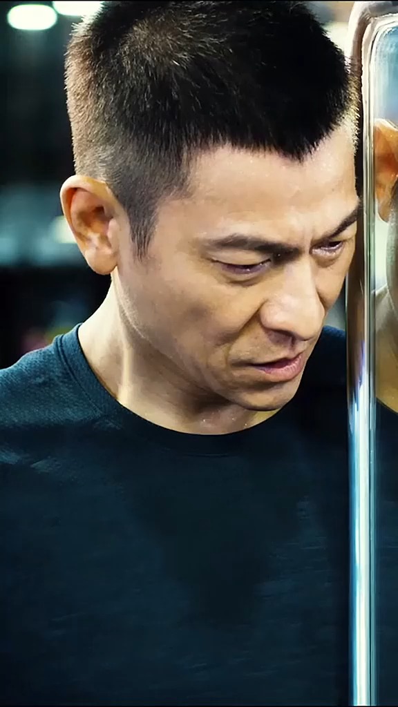 小平头的华仔也很帅啊