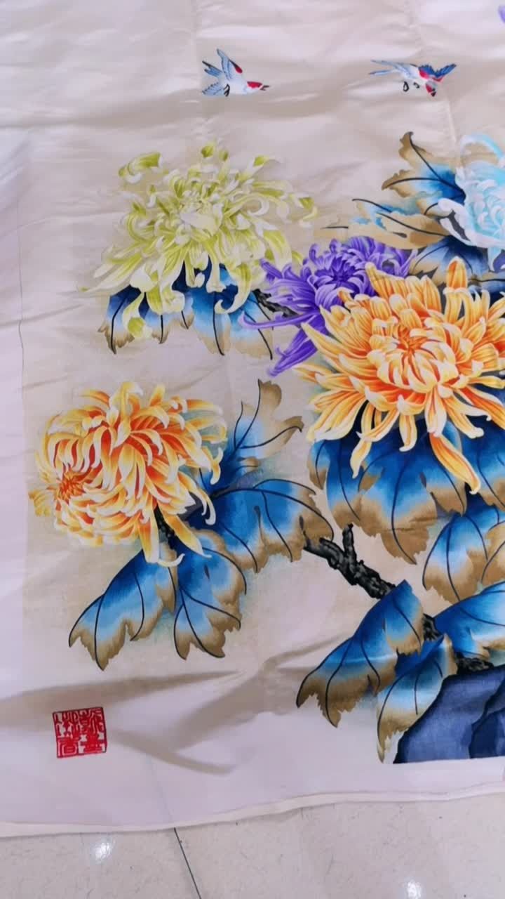 精工细作,苏绣超大尺寸菊花94那么美的花怎么可以只局限与给去世的